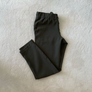 Lululemon On the Fly Pant 7/8 Length (Woven) - Size 4